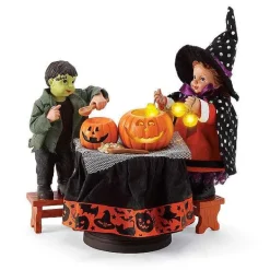 Sports And Leisure<Department 56 Carving Pumpkins