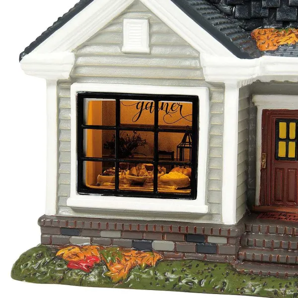 Snow Village Halloween<Department 56 Fe Gather 'Round For Thanksgiv