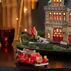 Christmas In The City<Department 56 Hey! No Time To Play