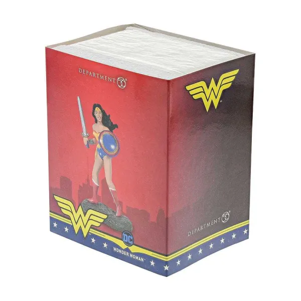 Hot Properties Village<Department 56 Wonder Woman